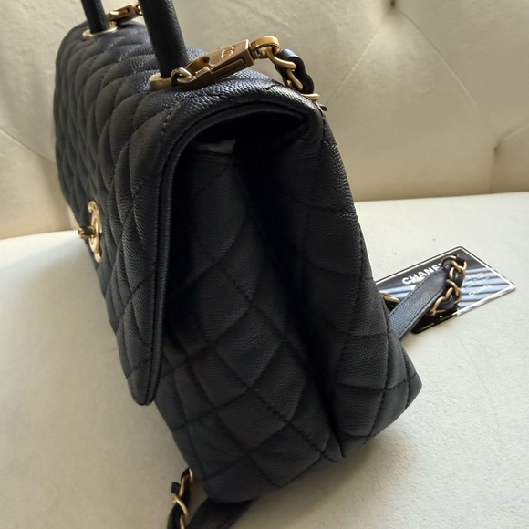 Coco CHANEL Black Caviar Top handle with Gold Accents - Picture 6 of 11